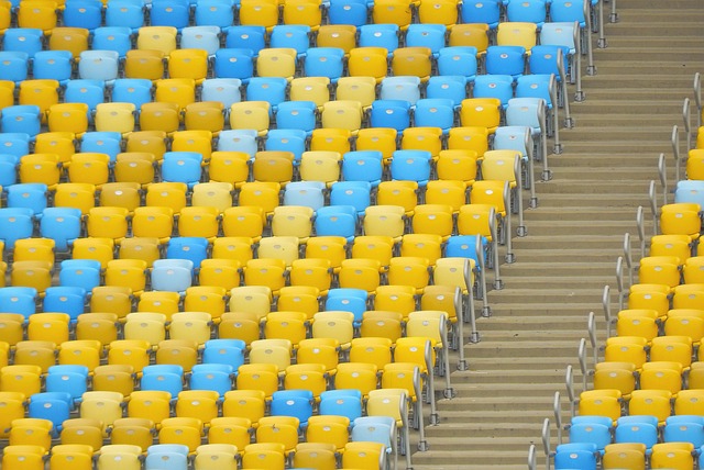 员表现尤为 员表现尤为